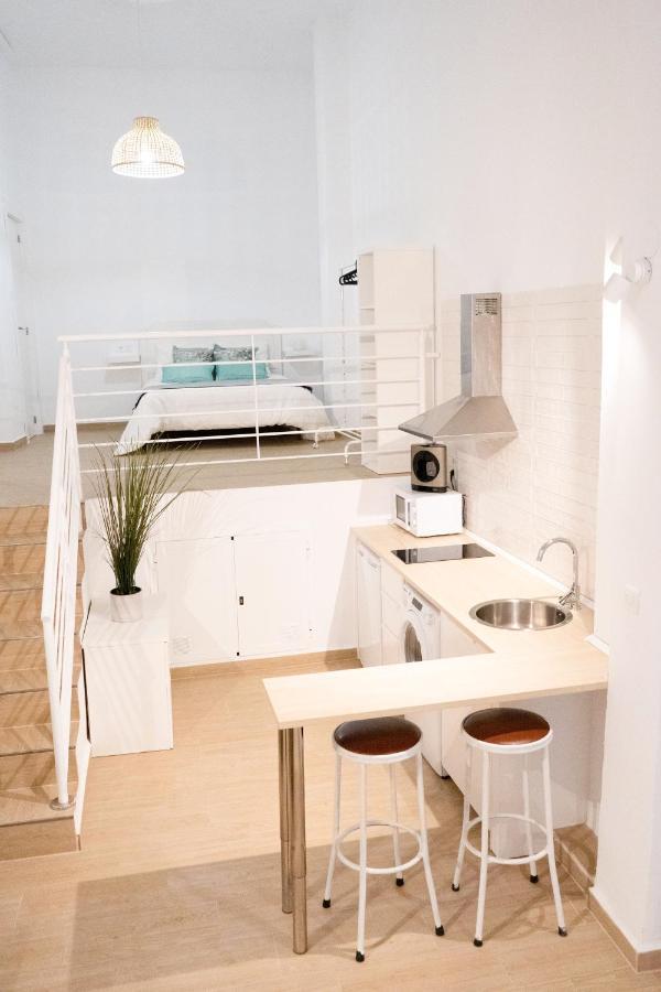 Апартаменты Loft Victoria Centro Historico Wifi & Parking Малага Экстерьер фото